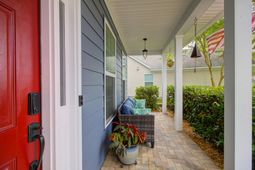 325 Jardinere Walk photo 4