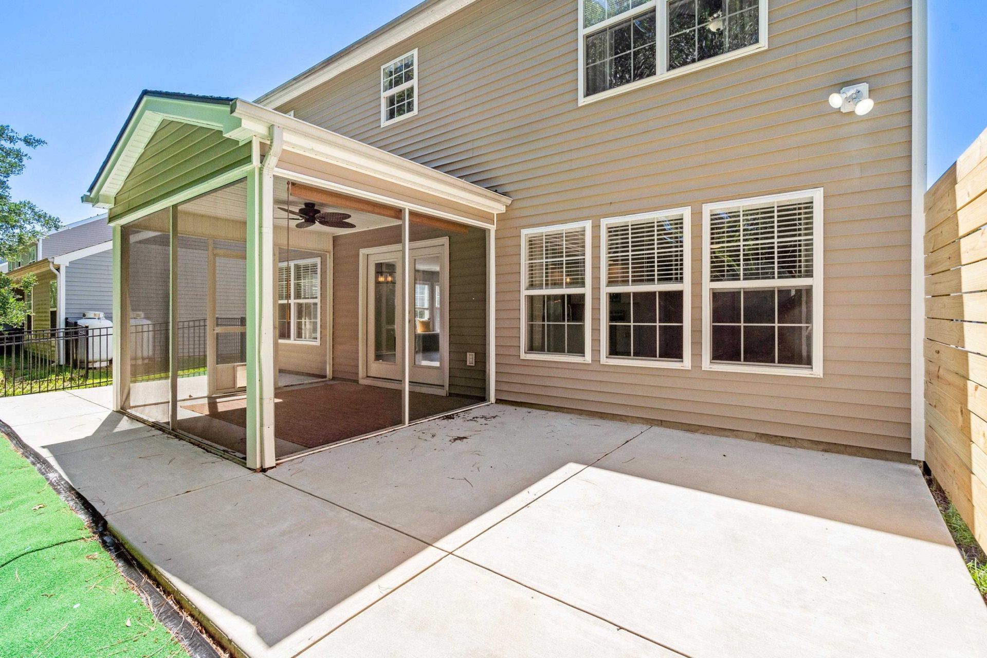 4501 Farm Lake Dr.  Photo 10