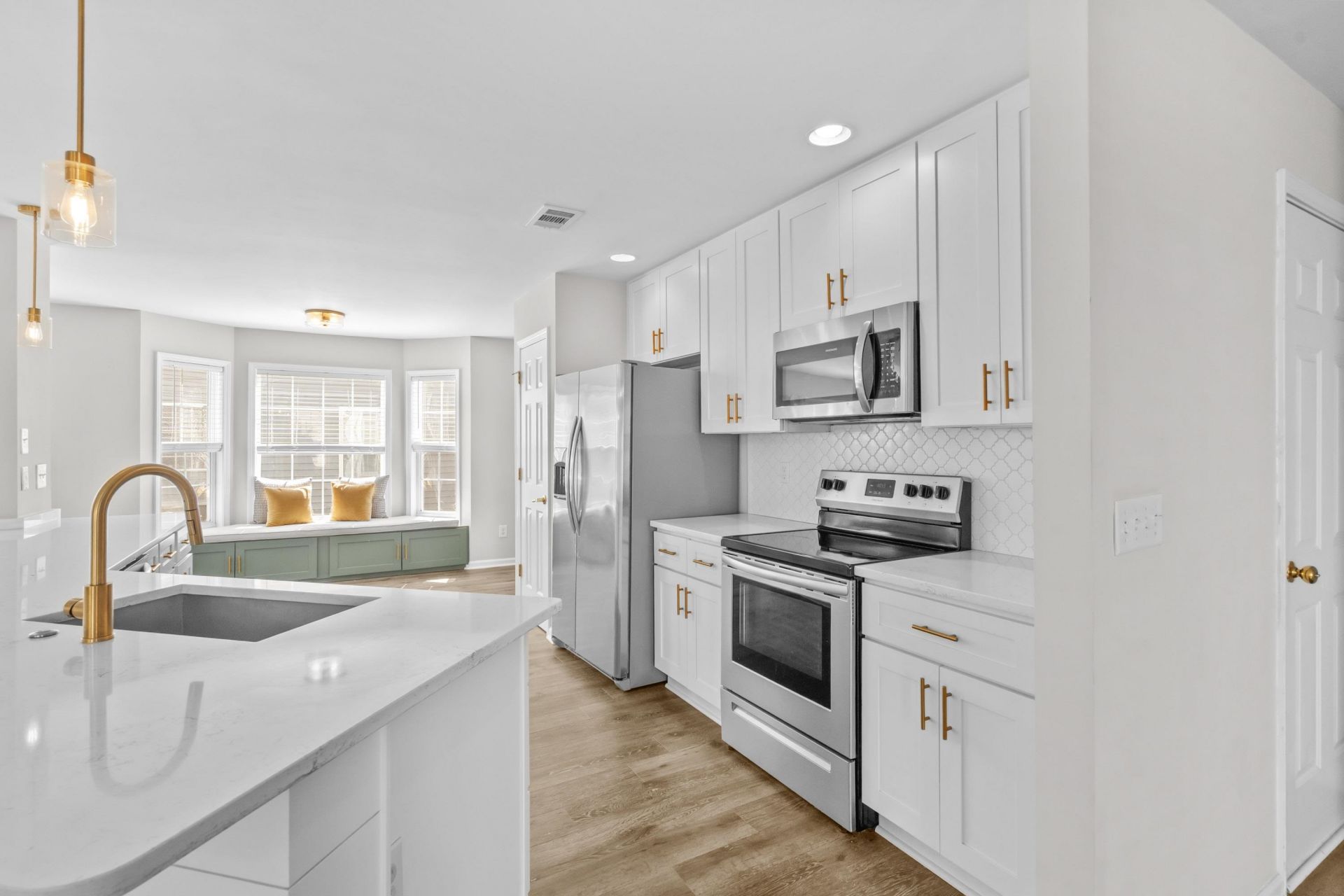 4501 Farm Lake Dr.  Photo 19