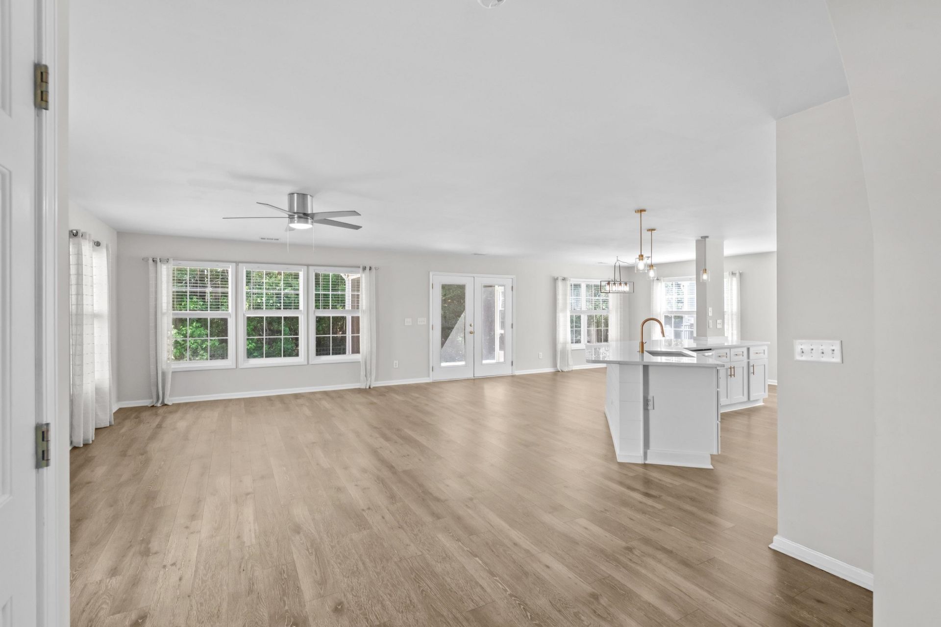 4501 Farm Lake Dr.  Photo 28
