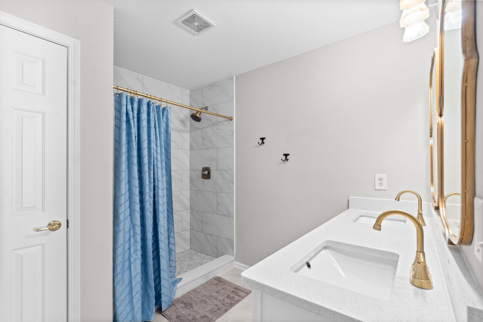 4501 Farm Lake Dr.  Photo 39