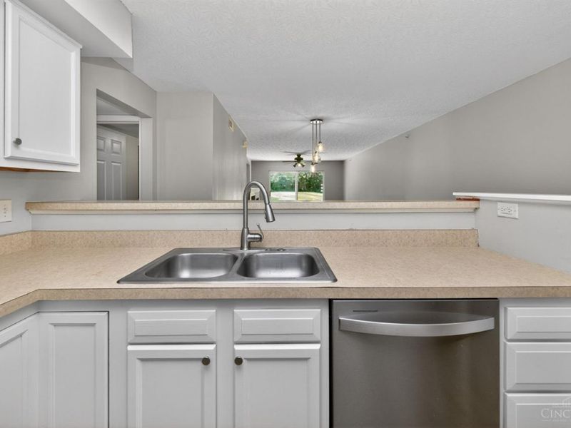 1447 Windwillow Trace, Hamilton Twp, OH 45039 Photo 11