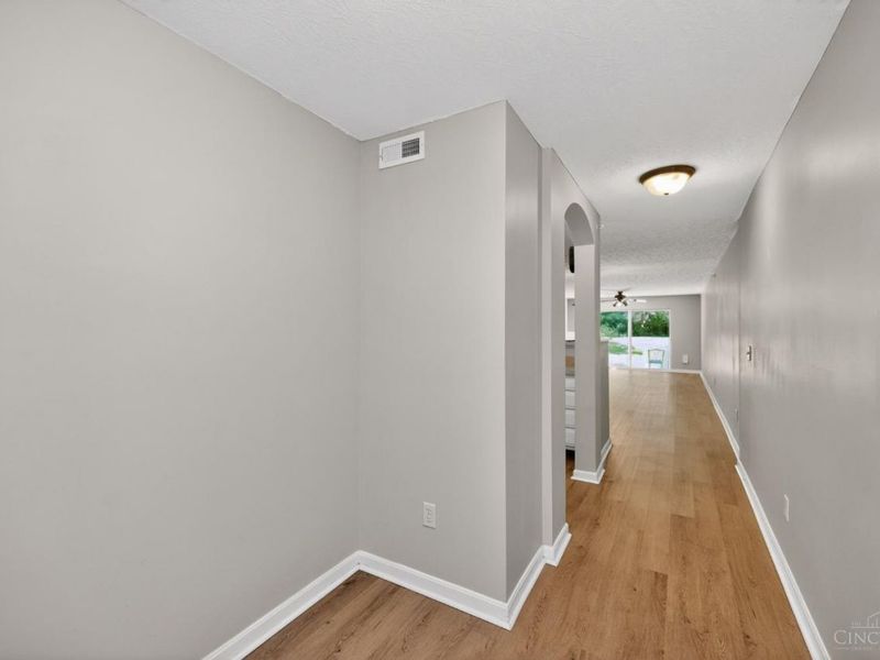1447 Windwillow Trace, Hamilton Twp, OH 45039 Photo 8