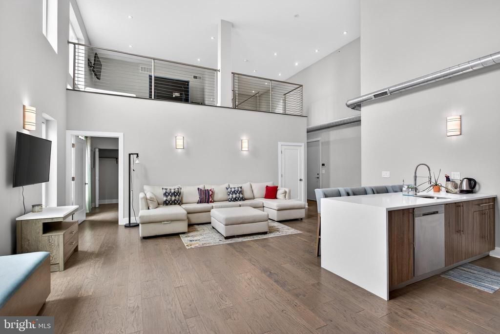 1526 00 Ridge Avenue, Unit 4, Philadelphia, PA 19130 Main Photo