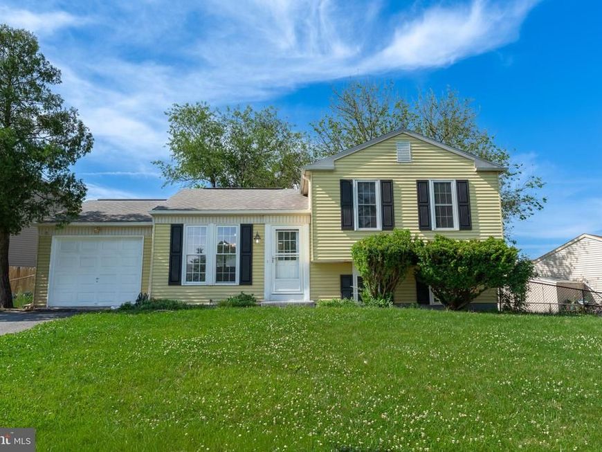 1504 Ridgeview Lane, Harrisburg, PA 17110 Main Photo