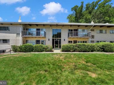 4943 AMERICANA DRIVE, Unit D-102, ANNANDALE, VA 22003