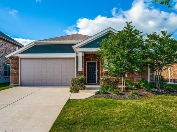 1905 Ranch Trail Road, Aubrey, TX 76227