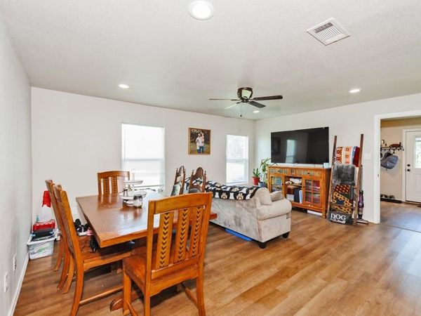 709 W Live Oak Street, Alvord, TX 76225