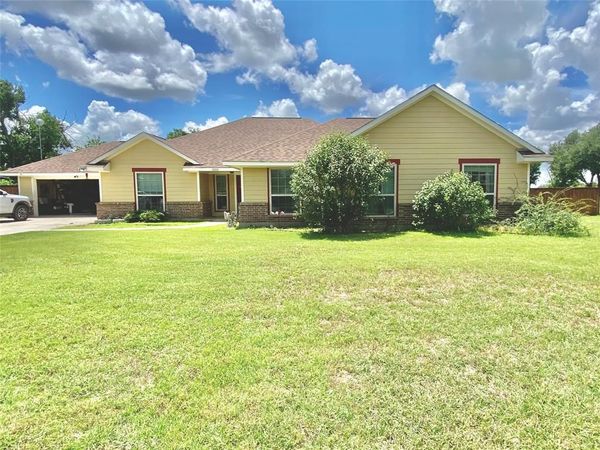 1005 Terrace Drive, Bangs, TX 76823