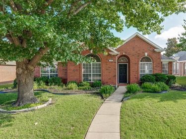 10518 Brandenberg Drive, Frisco, TX 75035