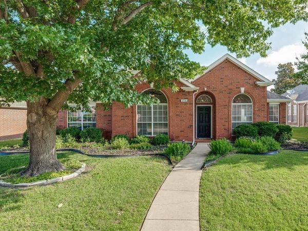 10518 Brandenberg Drive , Frisco, TX 75035