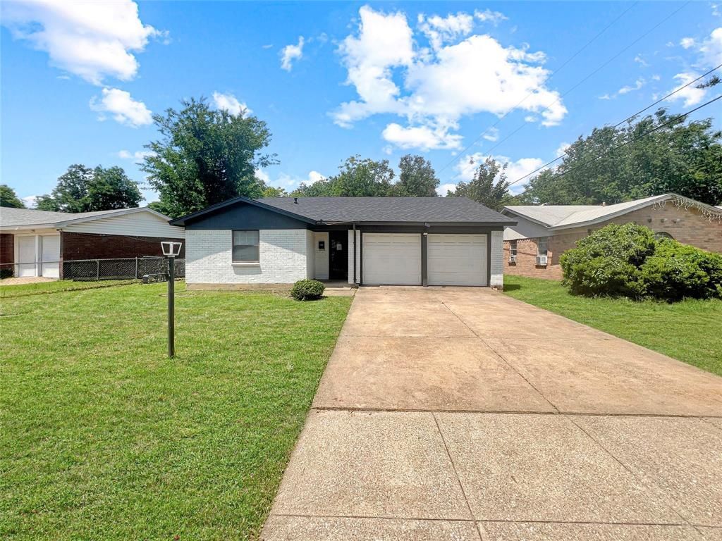 3008 Farrell Lane , Fort Worth, TX 76119 Main Photo