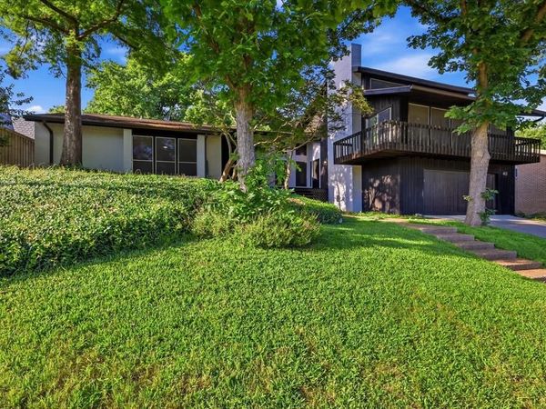 413 Rochelle Boulevard , Irving, TX 75062