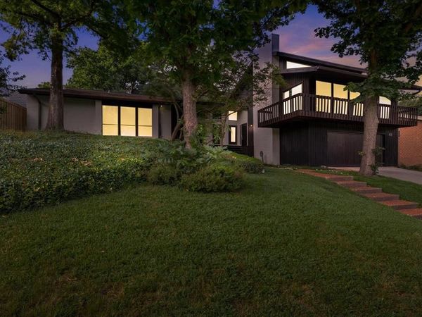 413 Rochelle Boulevard , Irving, TX 75062