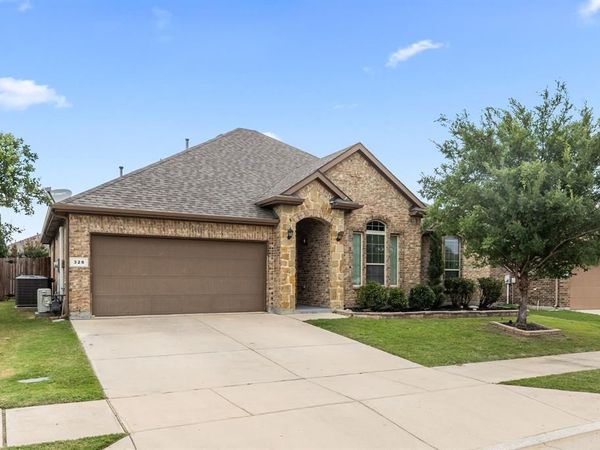 328 Running water Trail, Fort Worth, TX 76131