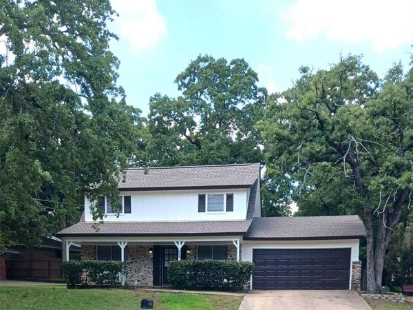 634 N Bowen Road , Arlington, TX 76012