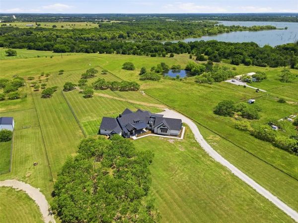 519 Reason Jones Road , Valley View, TX 76272