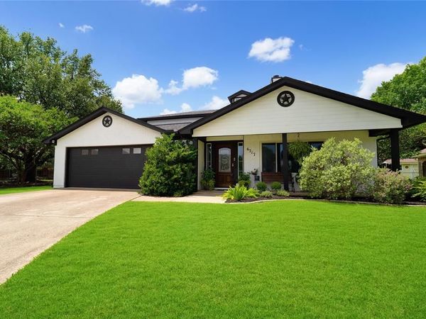 6717 Mesa Drive, North Richland Hills, TX 76182