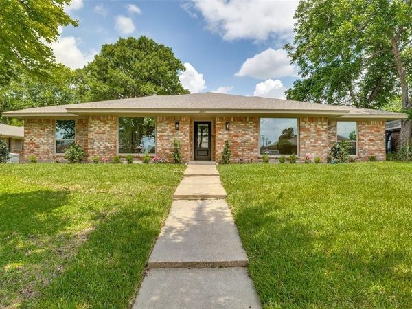 2809 Mollimar Drive, Plano, TX 75075