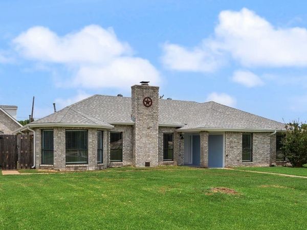 3517 Sachse Road , Sachse, TX 75048