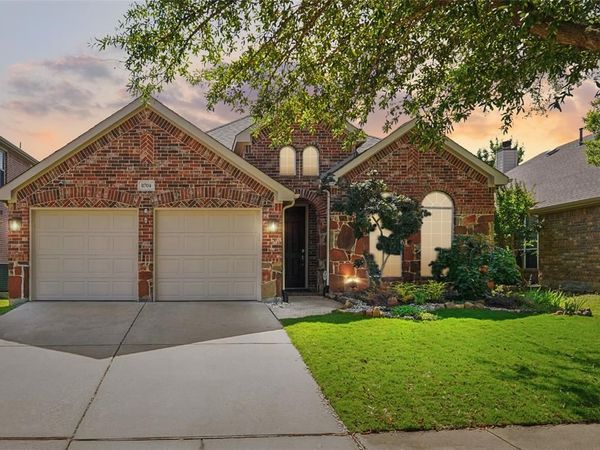 8704 Dayton Drive, Lantana, TX 76226