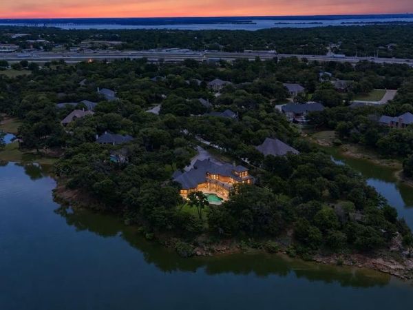7 Hillview Court, Hickory Creek, TX 75065
