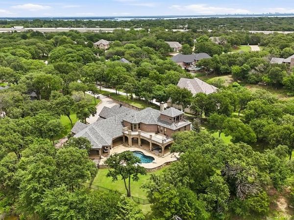 7 Hillview Court, Hickory Creek, TX 75065
