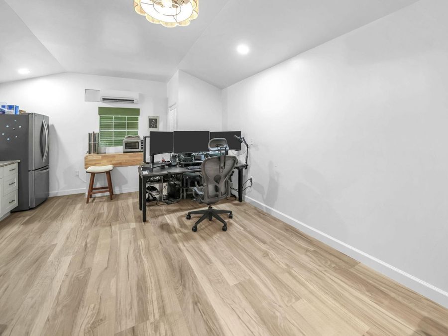 Property Image 79