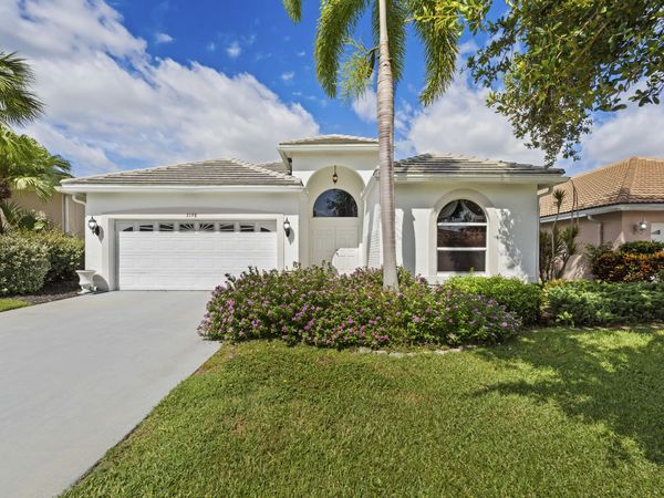 3198 SE Carrick Green Court, Port St. Lucie, FL 34952
