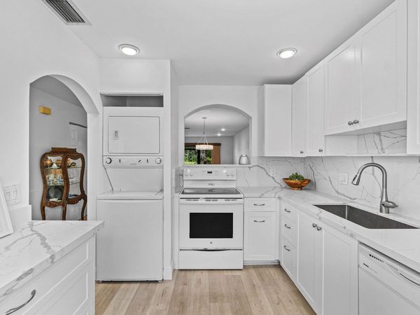 21506 Juego Circle, Unit 28e, Boca Raton, FL 33433