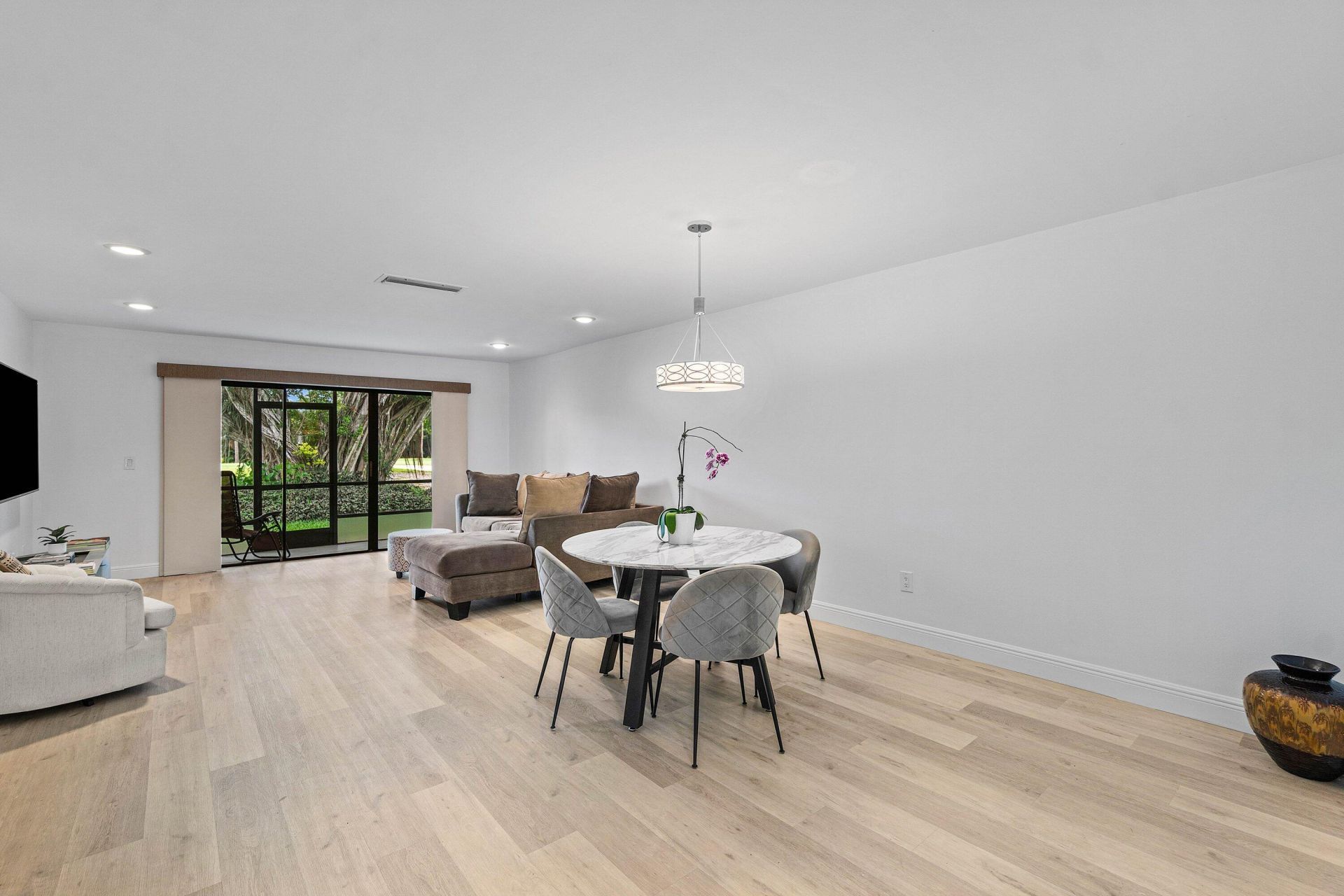 21506 Juego Circle, Unit 28e, Boca Raton, FL 33433 Photo