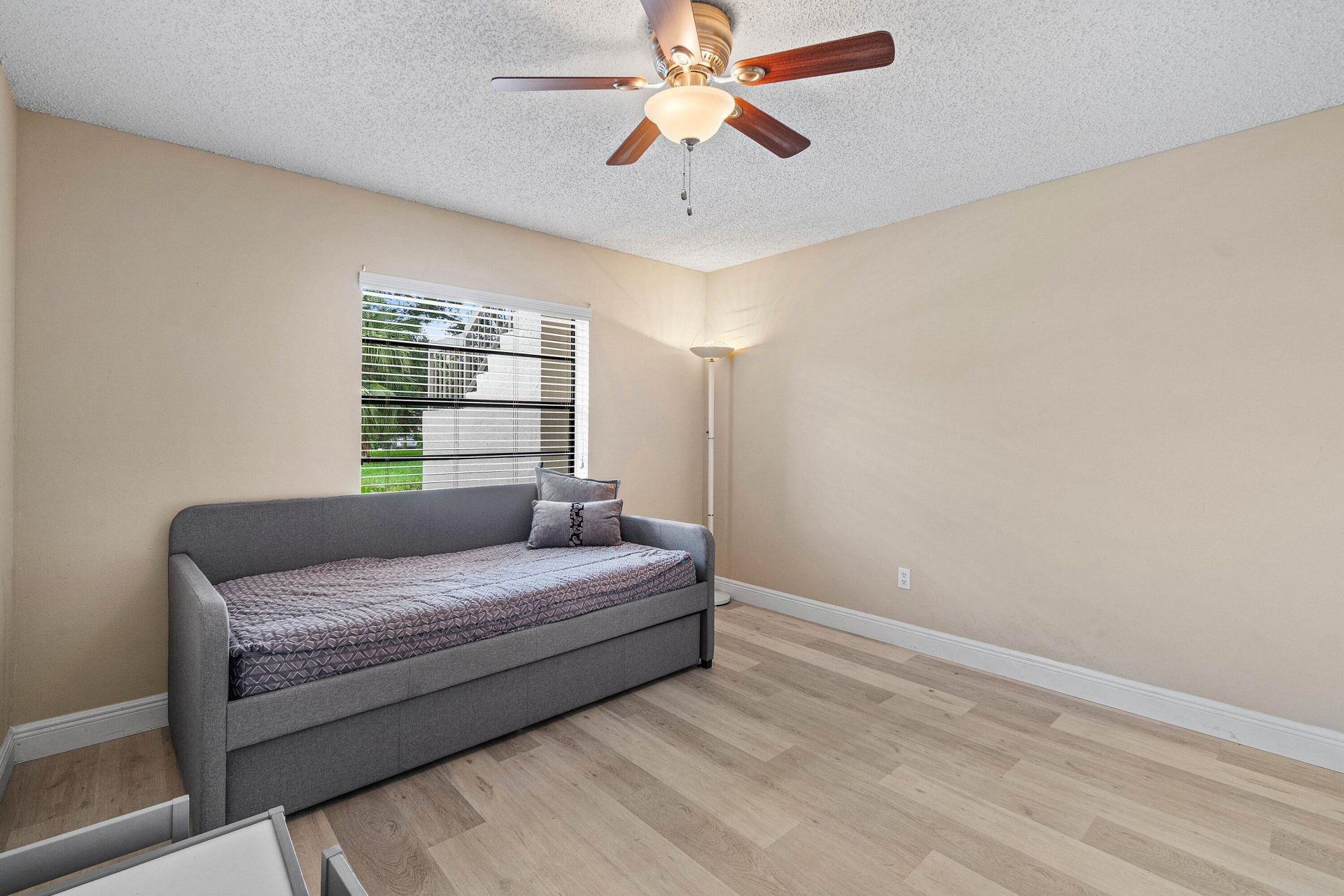 21506 Juego Circle, Unit 28e, Boca Raton, FL 33433 Photo