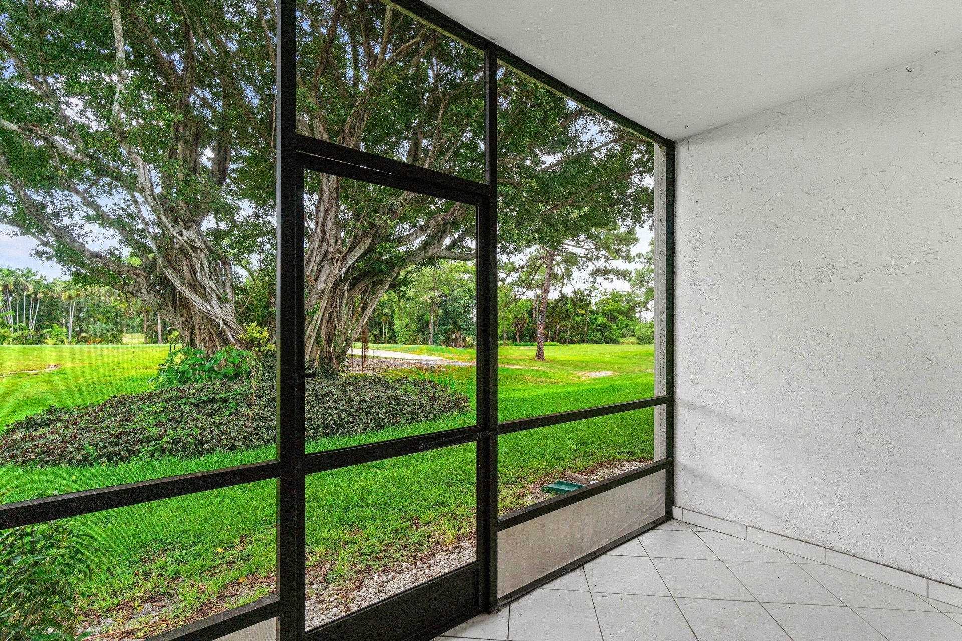 21506 Juego Circle, Unit 28e, Boca Raton, FL 33433 Photo