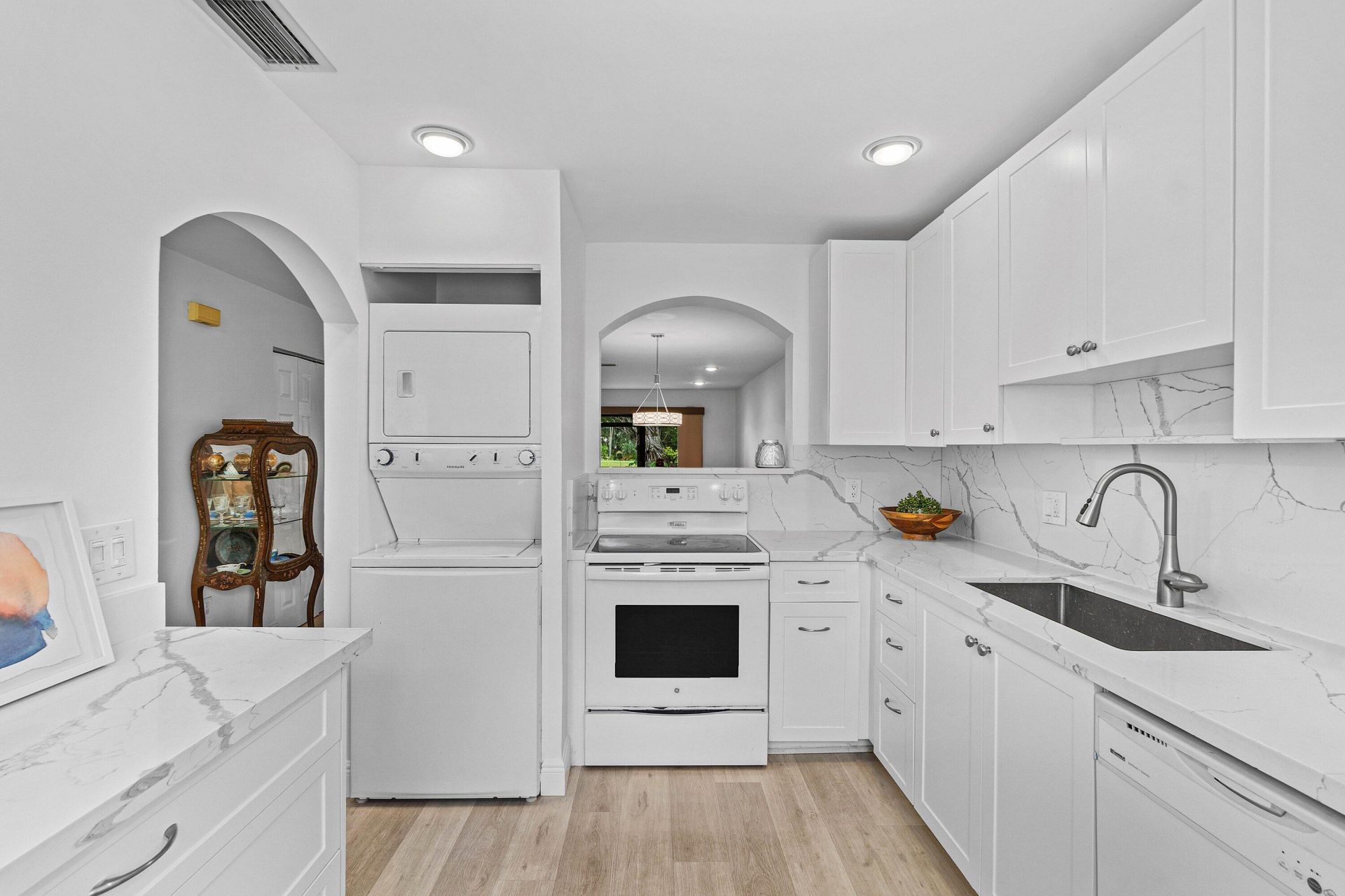 21506 Juego Circle, Unit 28e, Boca Raton, FL 33433 Photo
