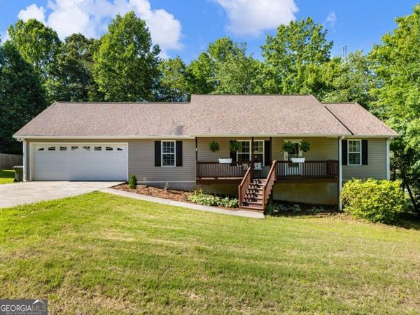 50 Kensington Drive, Cleveland, GA 30528