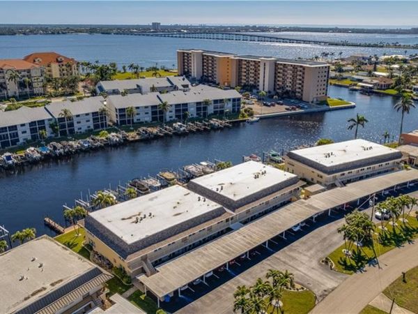 4229 SE 19th PL , Unit 1D, CAPE CORAL, FL 33904