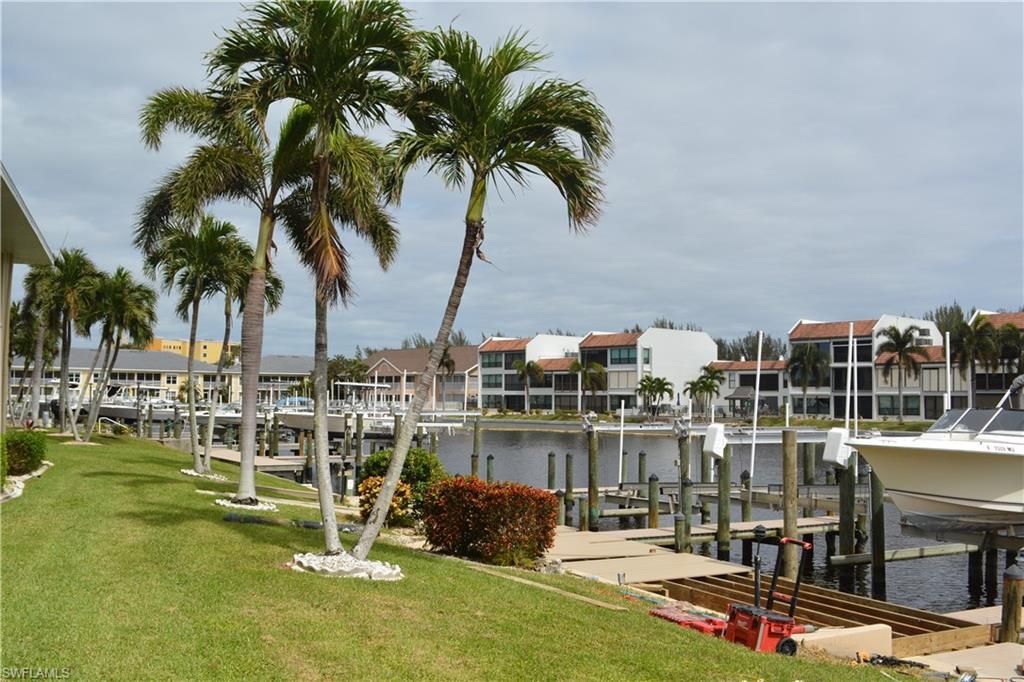 4229 SE 19th Pl, Unit 1D, Cape Coral, FL 33904 Photo