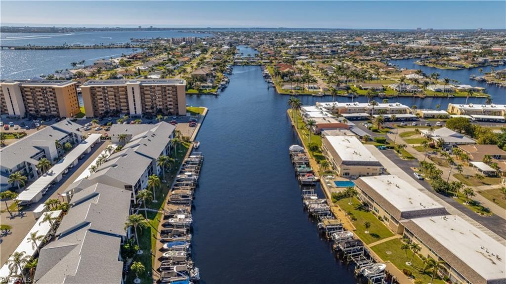 4229 SE 19th Pl , Unit 1D, Cape Coral, FL 33904 Photo