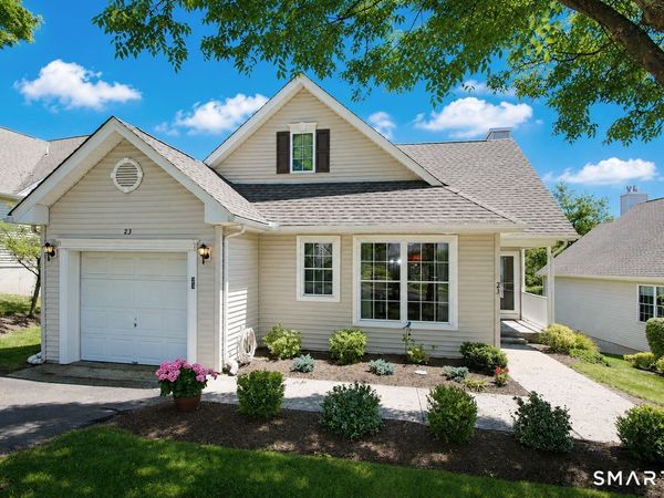 25 Hamden Hills , Unit 23, Hamden, CT 06518