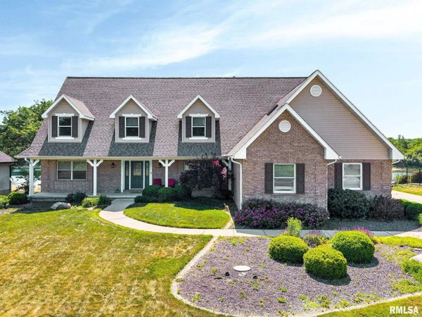 2008 SUSAN HOPE Drive, Pekin, IL 61554
