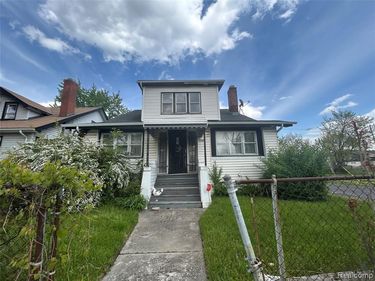 12304 Wyoming Avenue, Detroit, MI 48204