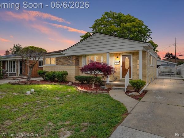 28606 Rockwood Street, St. Clair Shores, MI 48081