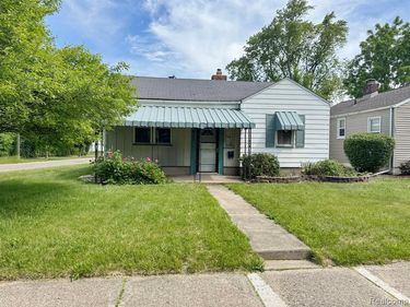 627 Wesbrook Street, Pontiac, MI 48340