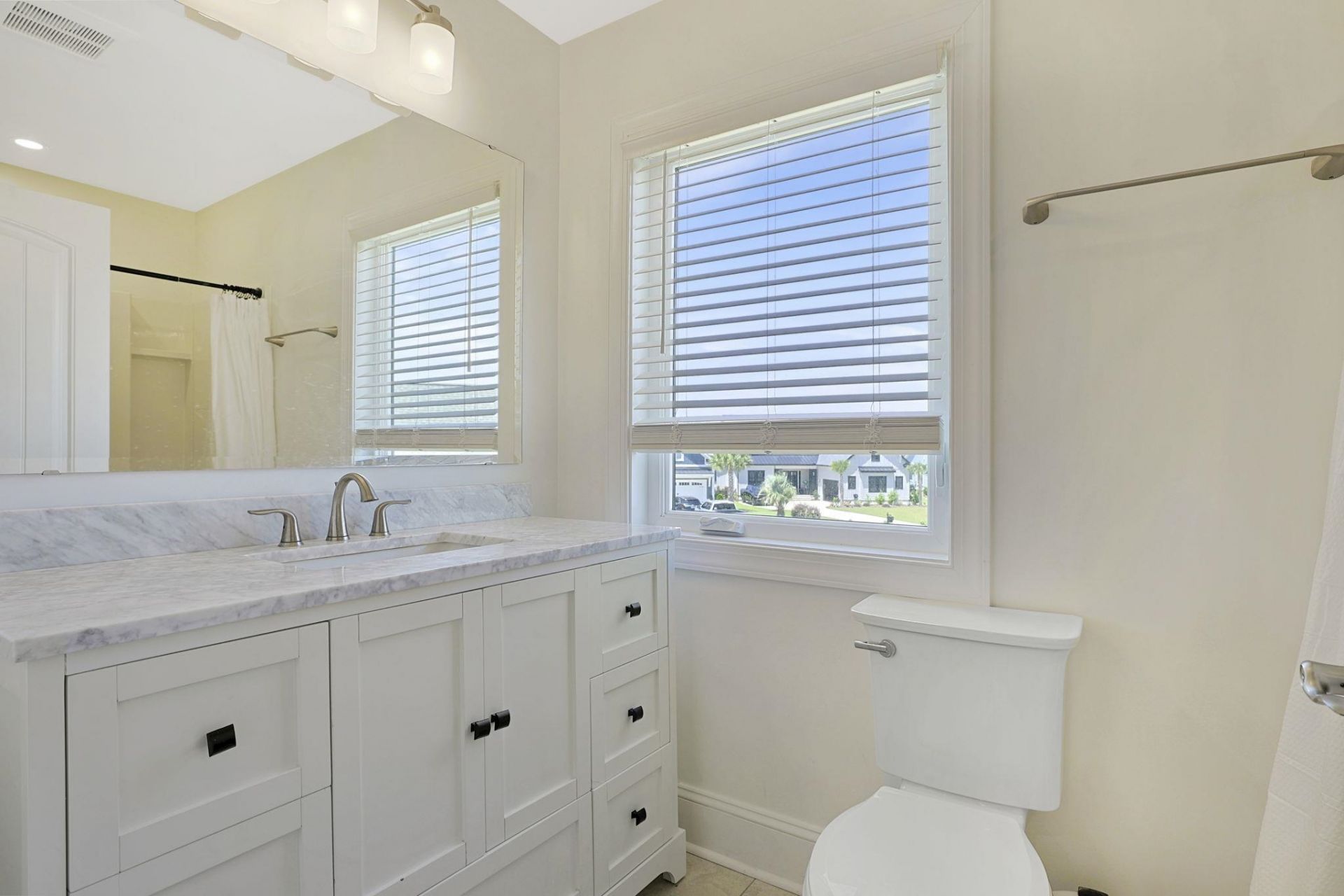 512 Starlit Way Photo 34