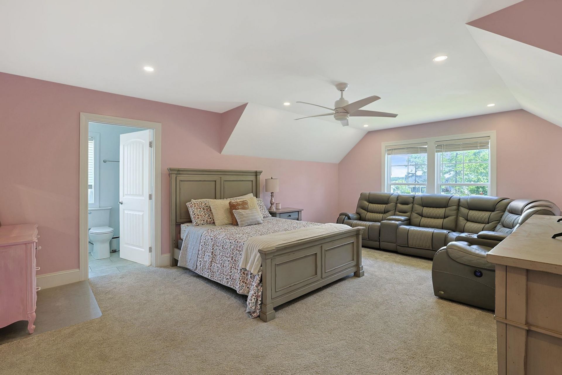 512 Starlit Way Photo 35