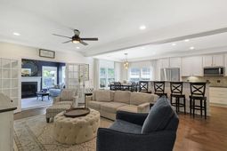 512 Starlit Way photo 4