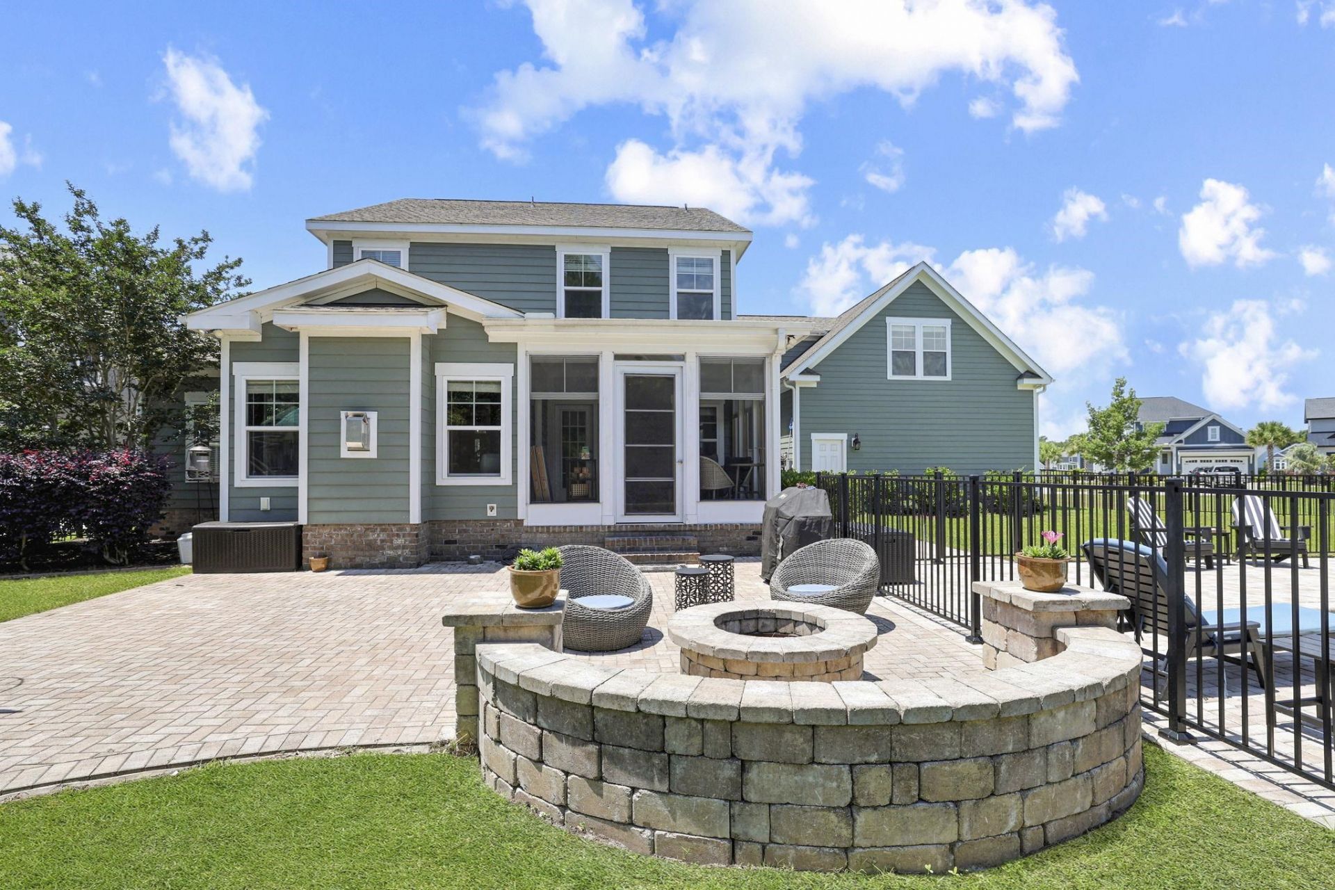 512 Starlit Way Photo 46