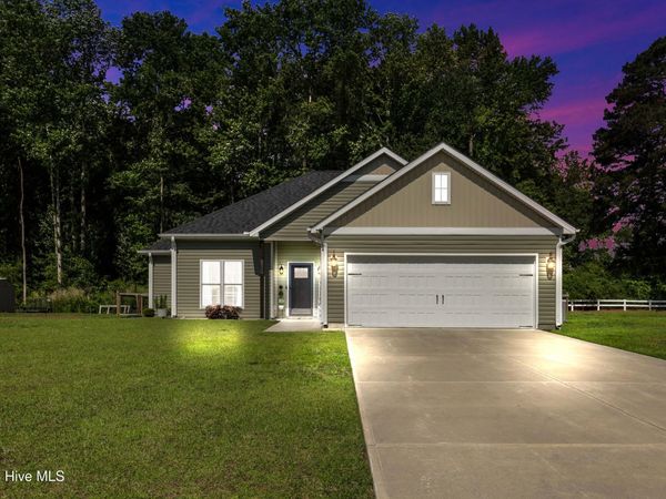 830 Bright Leaf Road, Kinston, NC 28504