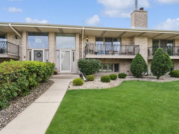 10629 Lynn Drive, Unit 142, Orland Park, IL 60467
