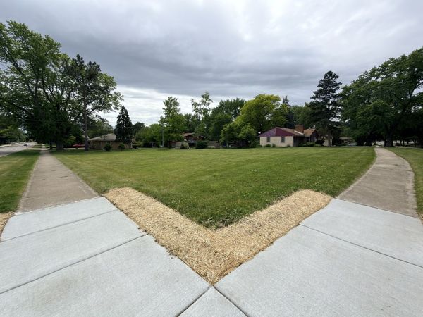 2115 Cherry Avenue , Hanover Park, IL 60133